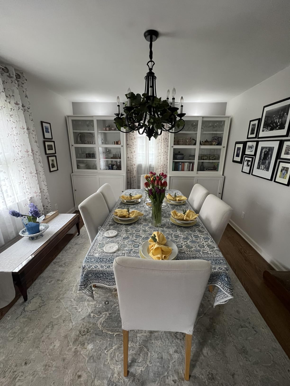 Asparagus Green Easter table